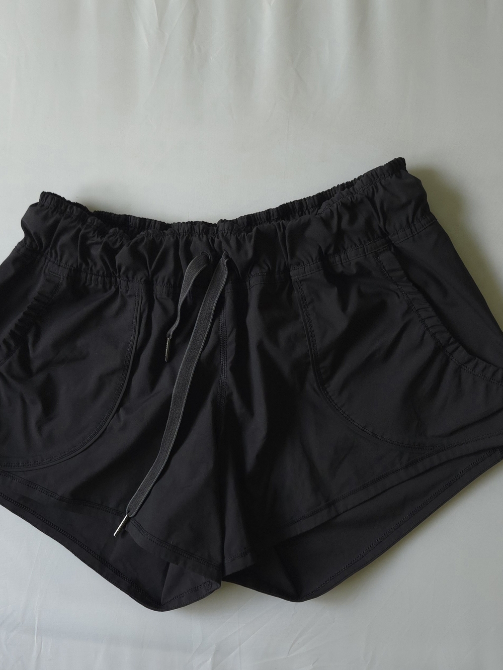 Lululemon Black Tracker Short IV Running Athletic Shorts Size 6
